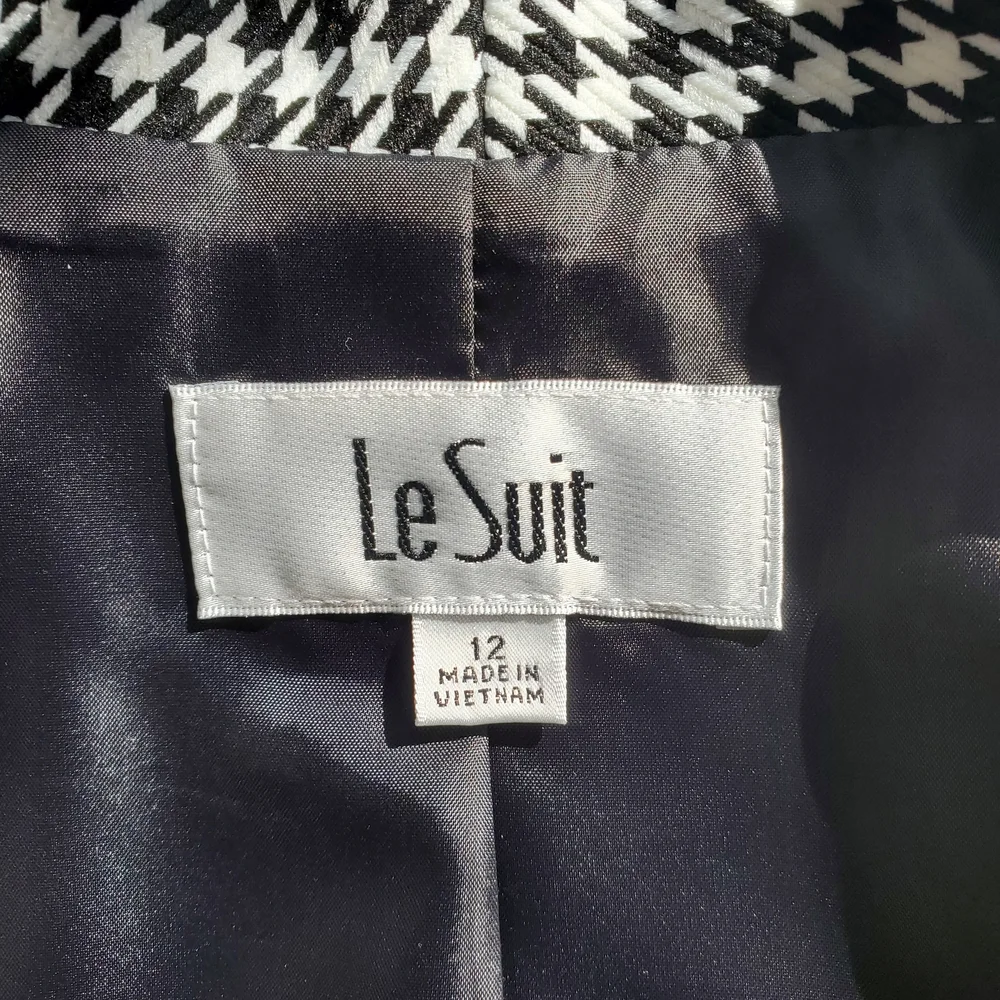 Le Suit Women's Houndstooth Blazer and Skirt Set (Size 12) - Picture 7 of 15